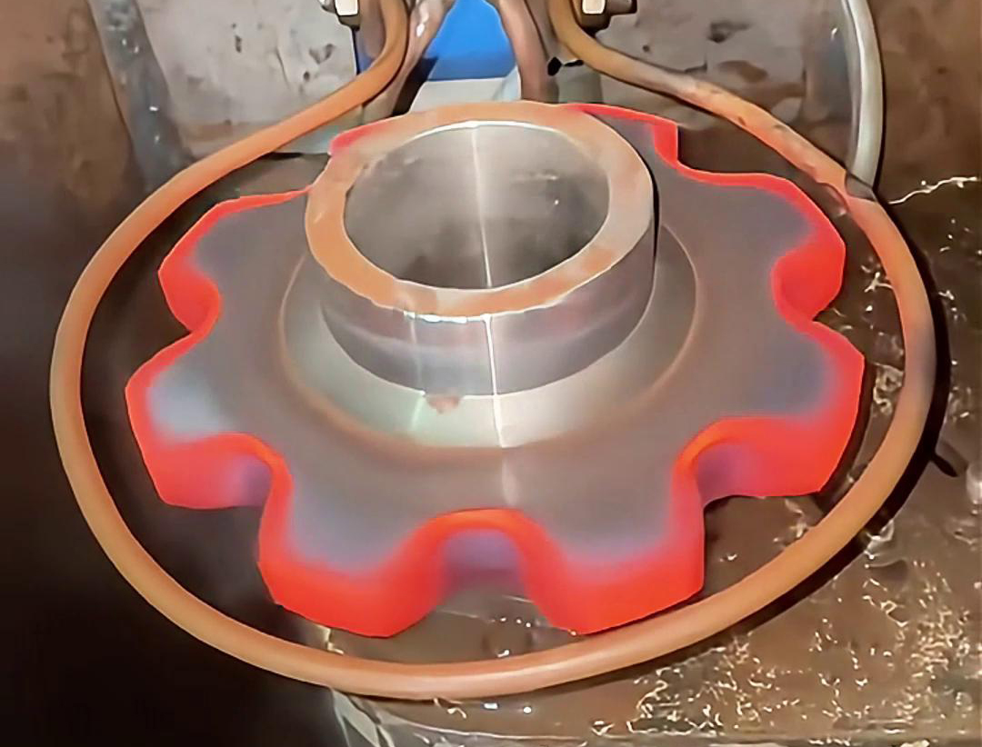 齒輪自動(dòng)化高頻淬火機(jī)床廣泛應(yīng)用于各種齒輪、鏈輪、軸類等零件的淬火處理