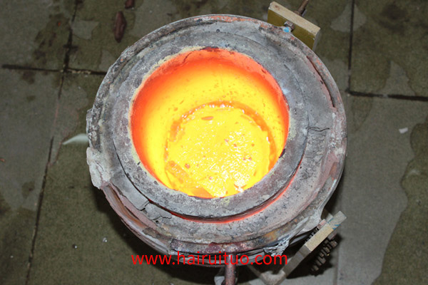 中頻熔煉爐廠-擁有資歷雄厚的技術(shù)研發(fā)團(tuán)隊