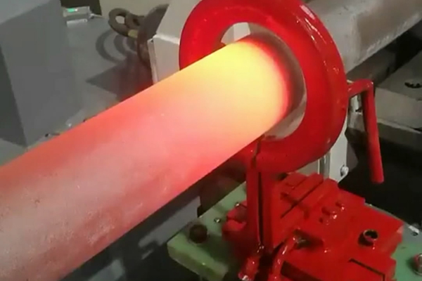 軋鋼中頻加熱爐廣泛應(yīng)用于淬火、機(jī)械設(shè)備熱處理等各行各業(yè)(圖2)